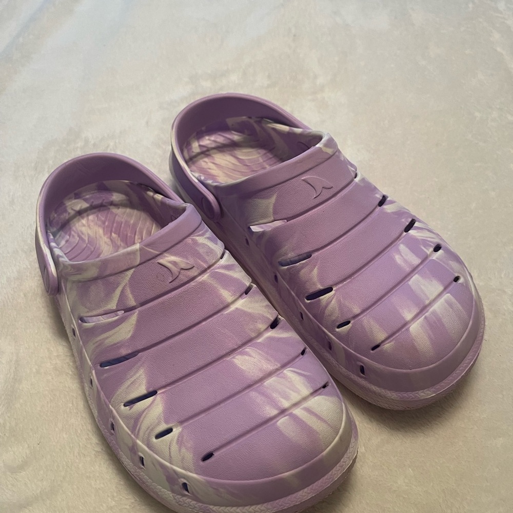 💜 Rugged Shark Purple Crocs